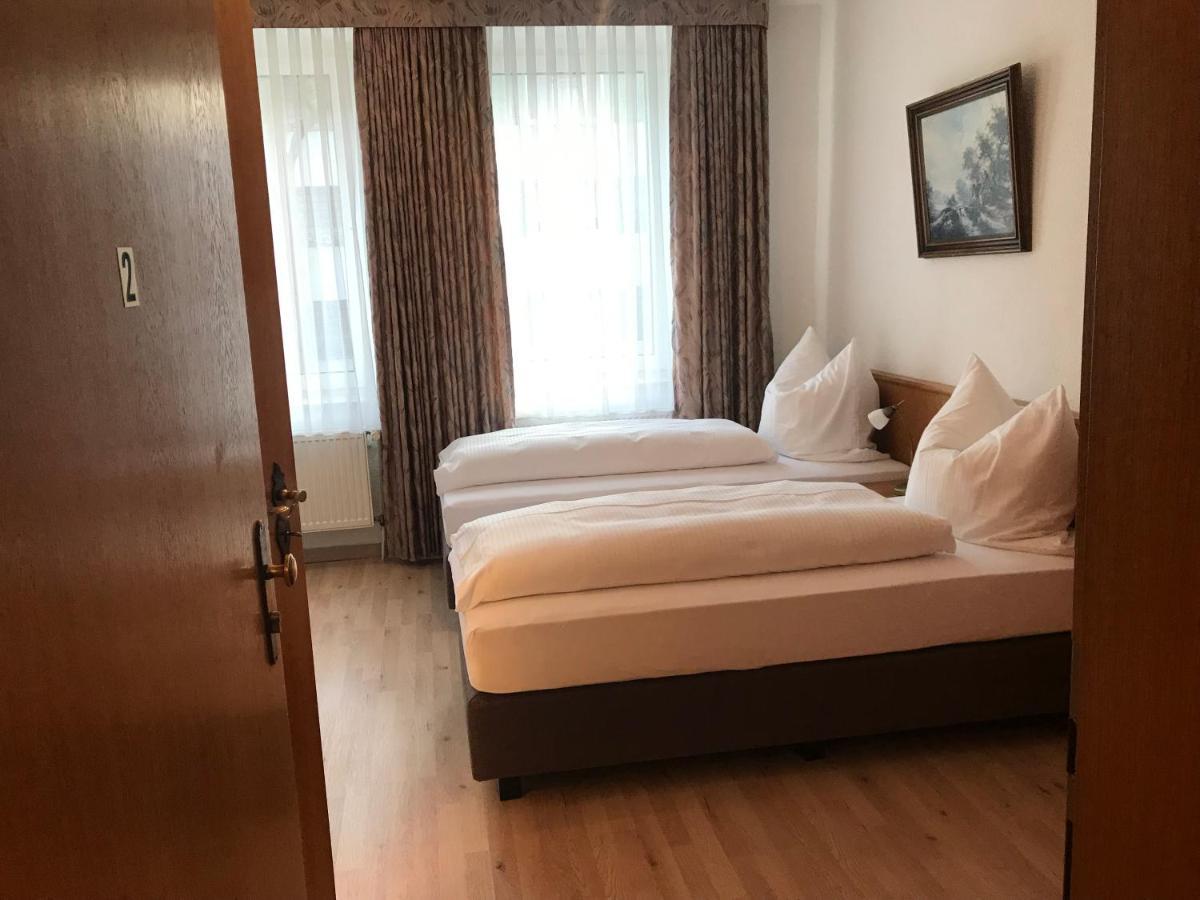 Hotel Bff Airport Messe Schlaf - Duesseldorf Buitenkant foto